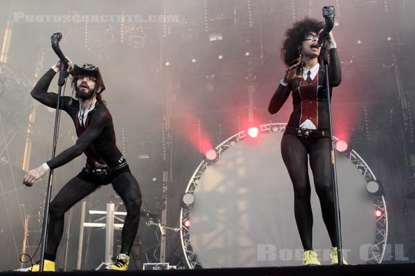 SHAKA PONK - 2011-06-25 - PARIS - Hippodrome de Longchamp - Sofia Samaha Achoun - François Charon